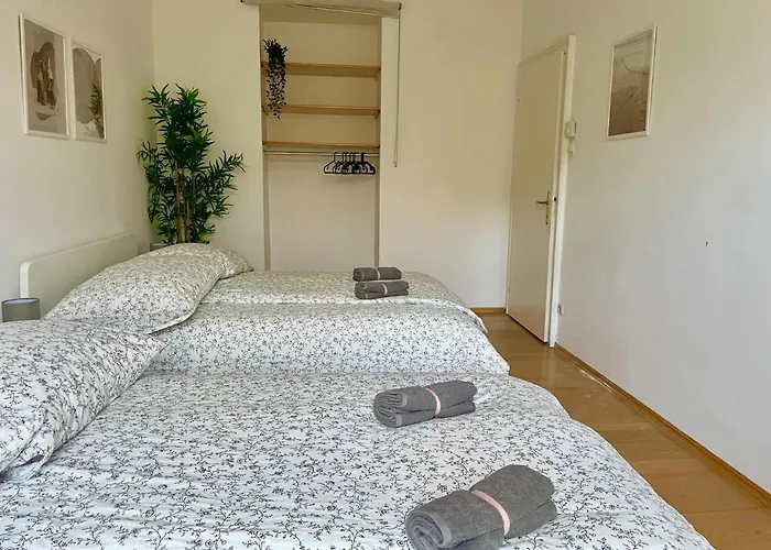 100m2 Flat With Balcony Near Mariahilferstrasse - Free Parking * Vienna