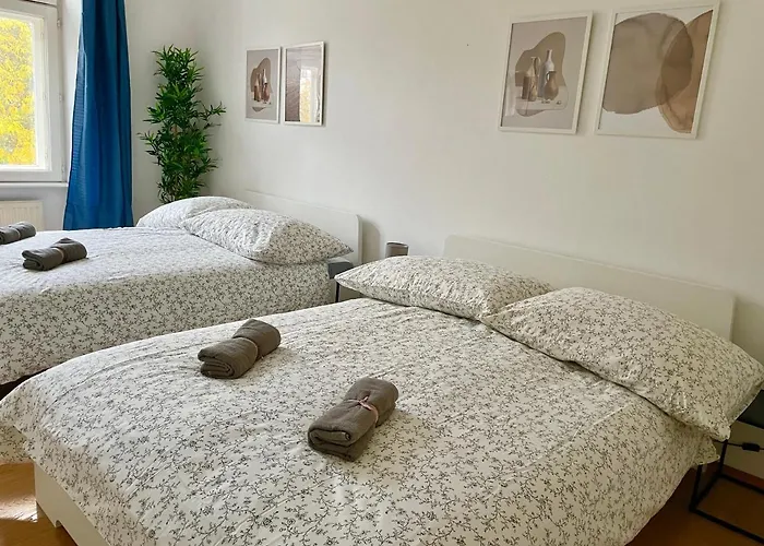 100m2 Flat With Balcony Near Mariahilferstrasse - Free Parking Apartment Vienna