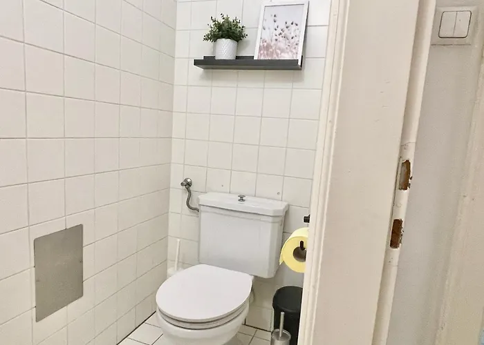 100m2 Flat With Balcony Near Mariahilferstrasse - Free Parking Apartment Vienna