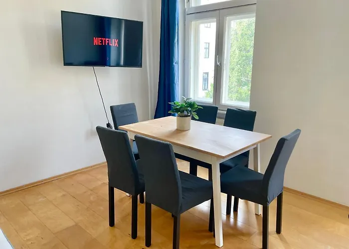 Apartment 100m2 Flat With Balcony Near Mariahilferstrasse - Free Parking *